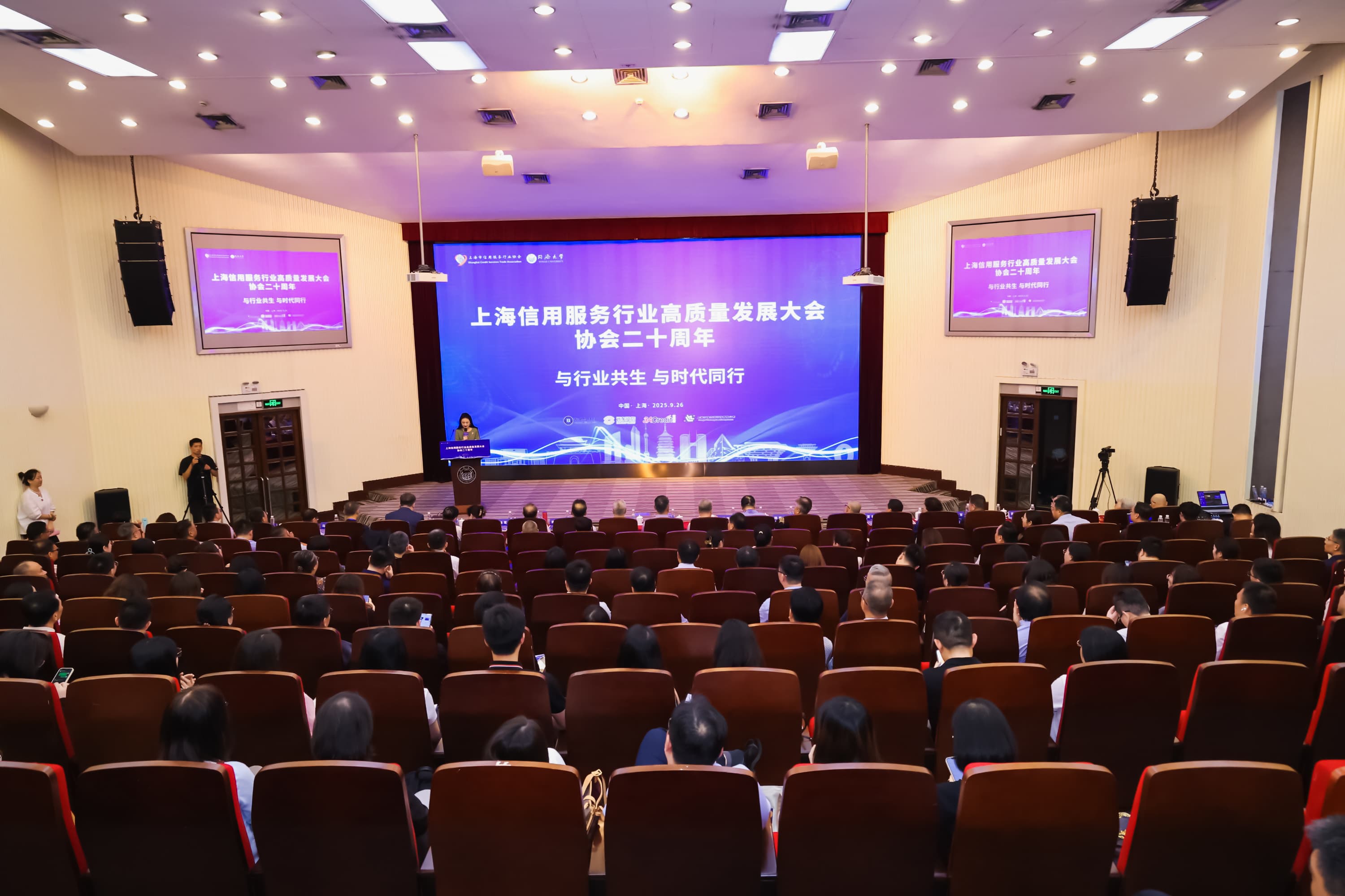 1760084980646136.jpg a2.jpg